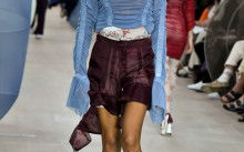 旗袍冬日写真,古典韵味中的暖意盎然